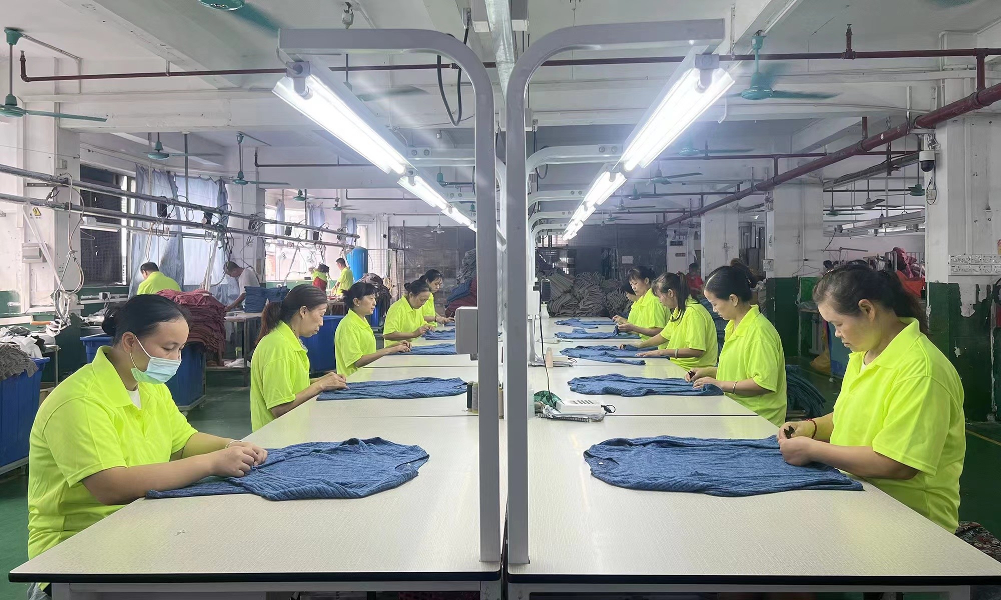 Guangzhou Vinas clothing technology Co., LTD línea de producción de fábrica