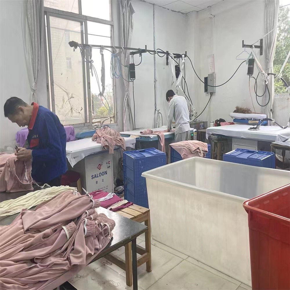 Guangzhou Vinas clothing technology Co., LTD línea de producción de fábrica