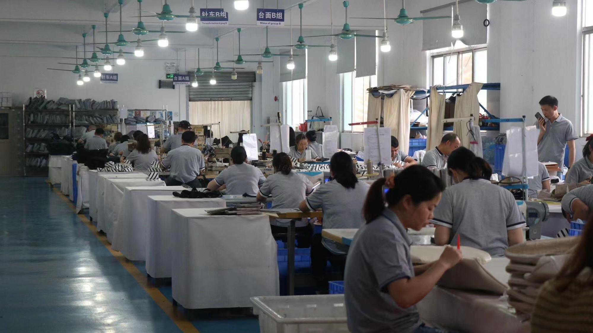 Guangzhou Vinas clothing technology Co., LTD línea de producción de fábrica