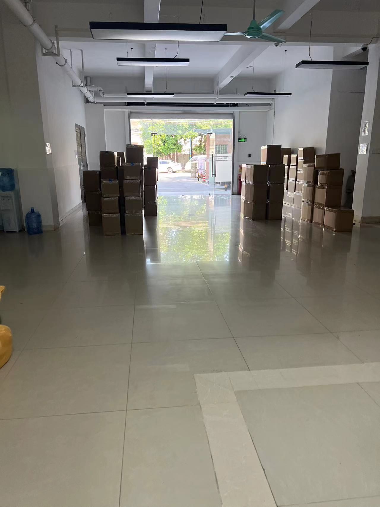 Guangzhou Vinas clothing technology Co., LTD línea de producción de fábrica