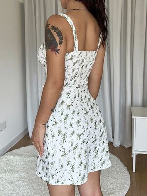Pequeño Floral Sexy Slip Dress Halter Slim Fit Falda línea de cuello Falda