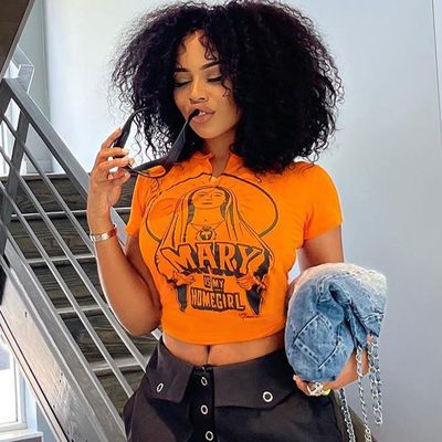 Sexy Monograma Impresión Manga corta Top Sexy Camiseta delgada y ajustada Midriff Hipster Tee