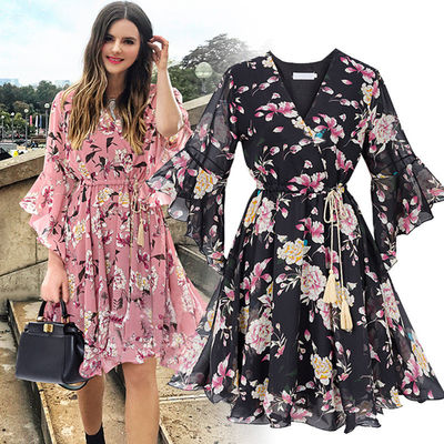 Manga corta de longitud de rodilla vestido floral V cuello con manga ancha vestido de chifón con volantes