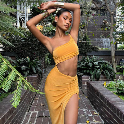 Sexy estilo lado hueco vestido sin correa un hombro sin espalda
