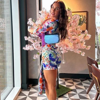 Paquete de moda vestido de cadera leche seda sexy encaje de especias chica impresión bolsa falda de cadera
