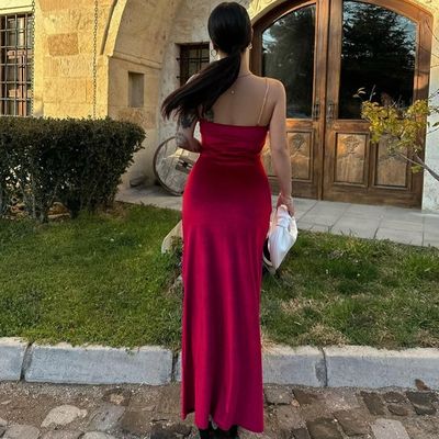Alta sensibilidad personalizada nueva moda sexy correa correa vestido de color sólido