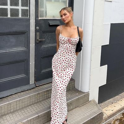 Vestido de mujer de primavera/verano de 2024 con cuello de viento dulce, encaje, encaje floral.