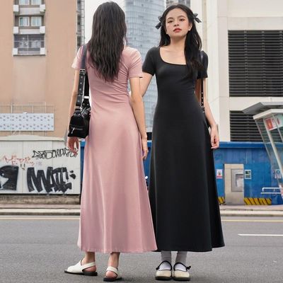 Fotos de la calle de la moda delgado Color sólido U cuello vestido de manga corta