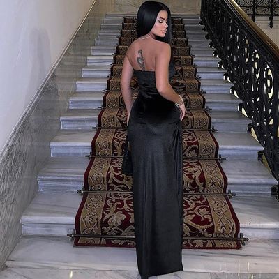 Verano Nueva Moda Sexy Slit Slim Plissado vestido sin correas