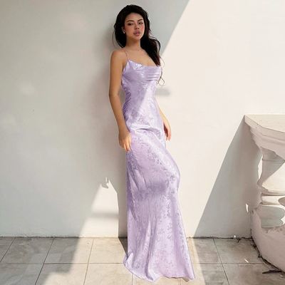 Verano de mujer nuevo sexy cuello de línea estilo francés satinado sin espalda vestido largo de correa