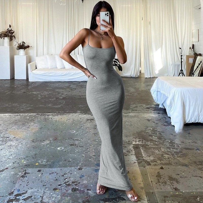 Nueva moda sexy sin espalda de color sólido vestido de correa delgado