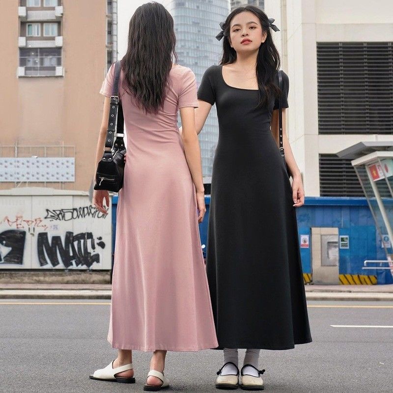Fotos de la calle de la moda delgado Color sólido U cuello vestido de manga corta